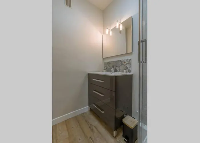 Confort Moderne Au Pied Du Front De Saint-Nazaire (Loire-Atlantique)